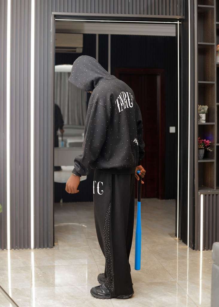 TAURUS FEARLESS DIAMOND HOODIE BLACK EDITION